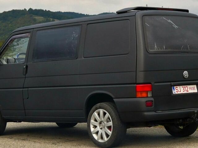 Черный Фольксваген Transporter, объемом двигателя 2.5 л и пробегом 325 тыс. км за 3300 $, фото 11 на Automoto.ua