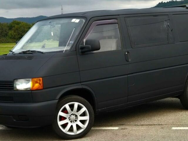 Черный Фольксваген Transporter, объемом двигателя 2.5 л и пробегом 325 тыс. км за 3300 $, фото 9 на Automoto.ua