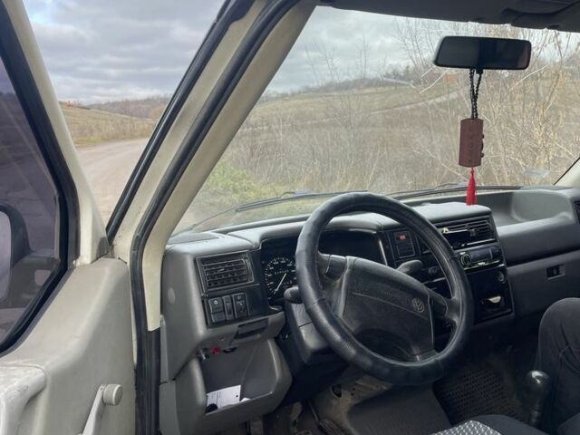 Чорний Фольксваген Transporter, об'ємом двигуна 1.9 л та пробігом 528 тис. км за 2100 $, фото 4 на Automoto.ua