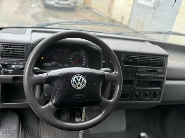 Черный Фольксваген Transporter, объемом двигателя 1.9 л и пробегом 375 тыс. км за 2599 $, фото 7 на Automoto.ua