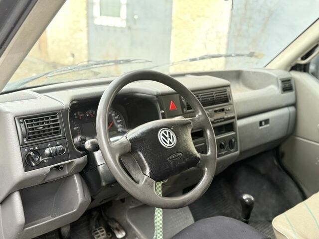 Черный Фольксваген Transporter, объемом двигателя 1.9 л и пробегом 375 тыс. км за 2599 $, фото 6 на Automoto.ua