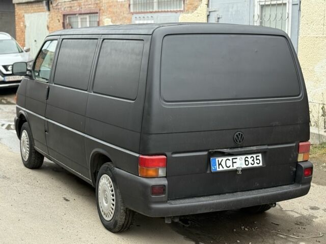 Черный Фольксваген Transporter, объемом двигателя 1.9 л и пробегом 375 тыс. км за 2599 $, фото 5 на Automoto.ua