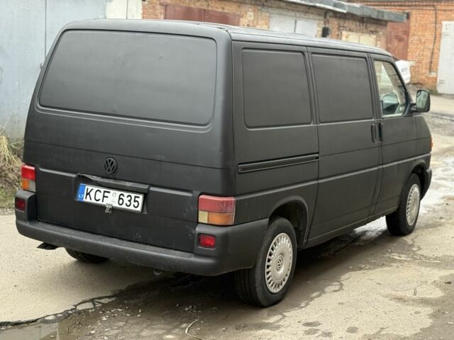 Черный Фольксваген Transporter, объемом двигателя 1.9 л и пробегом 375 тыс. км за 2599 $, фото 2 на Automoto.ua