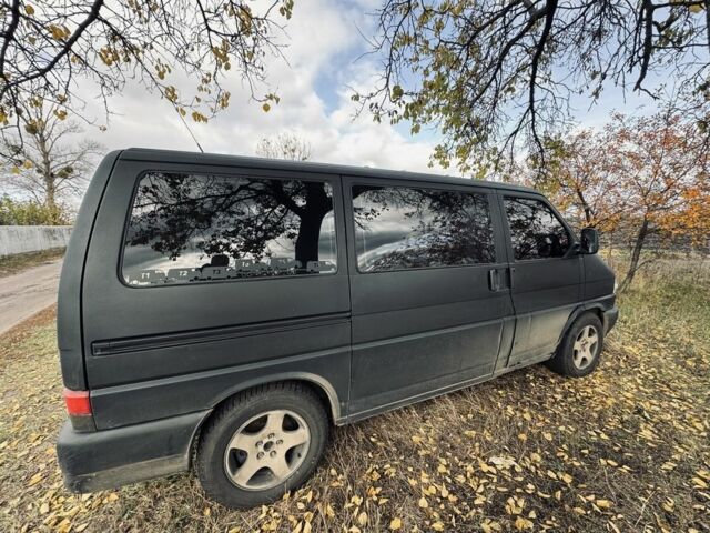 Черный Фольксваген Transporter, объемом двигателя 2.5 л и пробегом 462 тыс. км за 4000 $, фото 1 на Automoto.ua