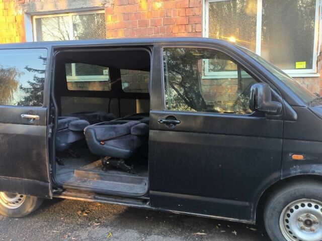 Чорний Фольксваген Transporter, об'ємом двигуна 2.5 л та пробігом 400 тис. км за 6625 $, фото 1 на Automoto.ua