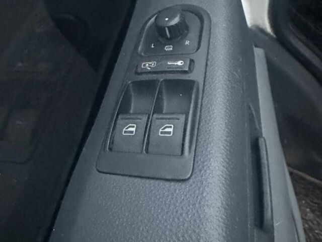 Чорний Фольксваген Transporter, об'ємом двигуна 2.5 л та пробігом 300 тис. км за 4800 $, фото 15 на Automoto.ua