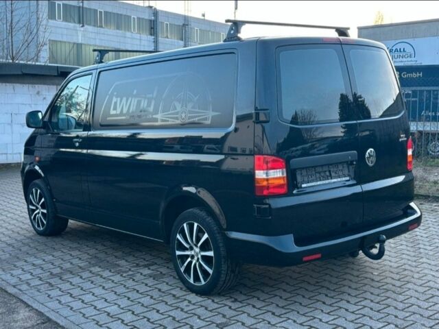 Черный Фольксваген Transporter, объемом двигателя 2.5 л и пробегом 117 тыс. км за 2958 $, фото 3 на Automoto.ua