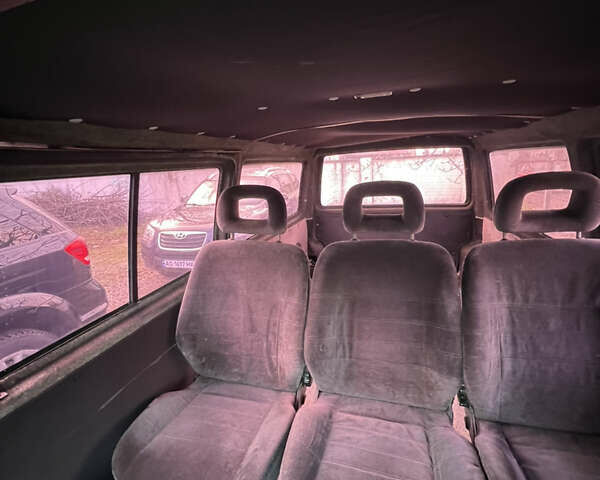 Чорний Фольксваген Transporter, об'ємом двигуна 2.4 л та пробігом 489 тис. км за 5100 $, фото 7 на Automoto.ua