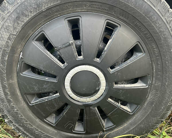 Чорний Фольксваген Transporter, об'ємом двигуна 2.4 л та пробігом 489 тис. км за 5100 $, фото 9 на Automoto.ua