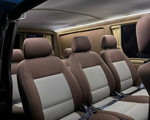 Черный Фольксваген Transporter, объемом двигателя 2.46 л и пробегом 380 тыс. км за 8500 $, фото 8 на Automoto.ua
