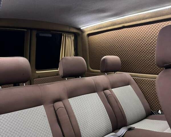 Черный Фольксваген Transporter, объемом двигателя 2.46 л и пробегом 380 тыс. км за 8500 $, фото 7 на Automoto.ua