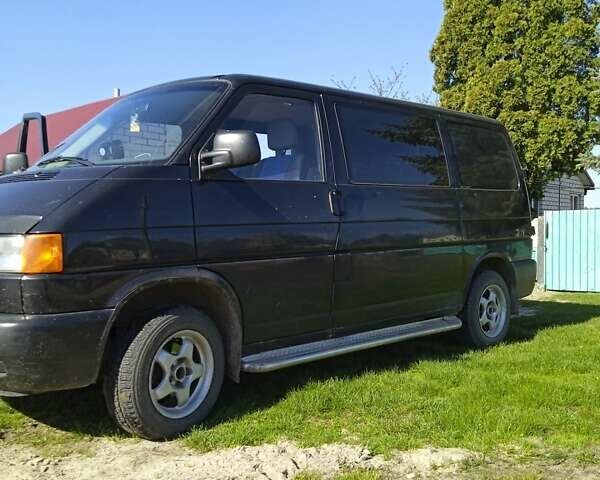 Черный Фольксваген Transporter, объемом двигателя 2.5 л и пробегом 420 тыс. км за 6200 $, фото 1 на Automoto.ua