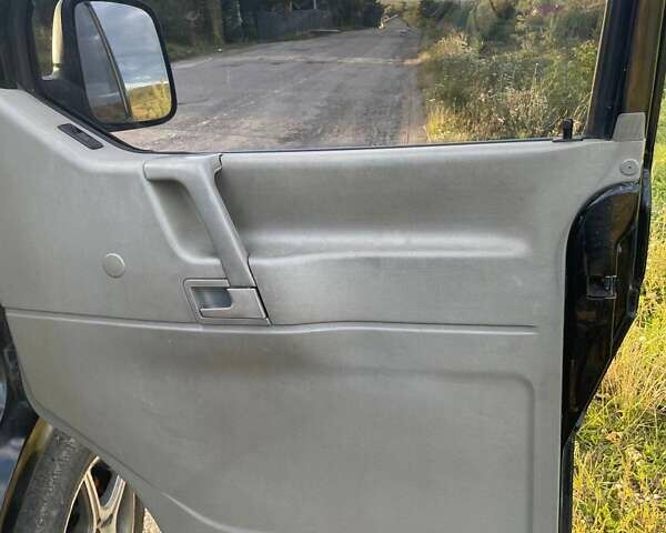 Чорний Фольксваген Transporter, об'ємом двигуна 2.5 л та пробігом 341 тис. км за 8200 $, фото 14 на Automoto.ua