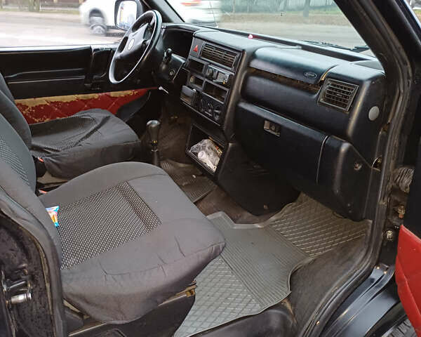 Чорний Фольксваген Transporter, об'ємом двигуна 2.46 л та пробігом 360 тис. км за 5100 $, фото 7 на Automoto.ua