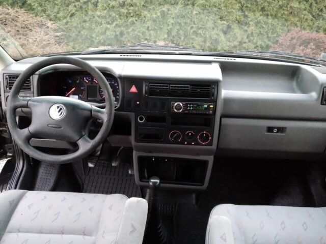 Черный Фольксваген Transporter, объемом двигателя 2.5 л и пробегом 298 тыс. км за 2300 $, фото 9 на Automoto.ua