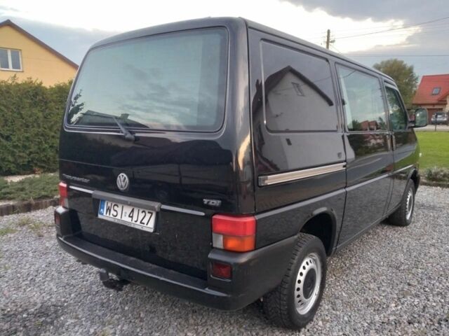 Черный Фольксваген Transporter, объемом двигателя 2.5 л и пробегом 298 тыс. км за 2300 $, фото 8 на Automoto.ua