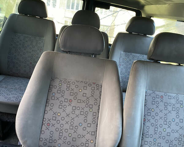Чорний Фольксваген Transporter, об'ємом двигуна 2.46 л та пробігом 389 тис. км за 6900 $, фото 8 на Automoto.ua
