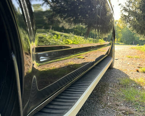 Черный Фольксваген Transporter, объемом двигателя 2.46 л и пробегом 318 тыс. км за 10500 $, фото 79 на Automoto.ua