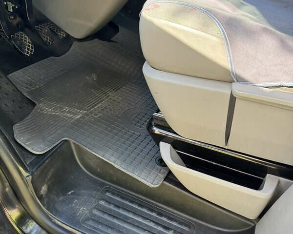 Черный Фольксваген Transporter, объемом двигателя 2.46 л и пробегом 318 тыс. км за 10500 $, фото 14 на Automoto.ua