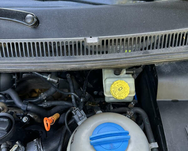 Черный Фольксваген Transporter, объемом двигателя 2.46 л и пробегом 318 тыс. км за 10500 $, фото 51 на Automoto.ua