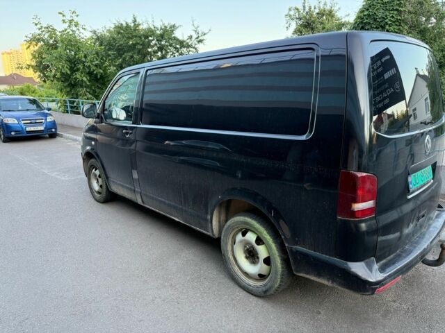 Черный Фольксваген Transporter, объемом двигателя 2.5 л и пробегом 233 тыс. км за 5250 $, фото 2 на Automoto.ua