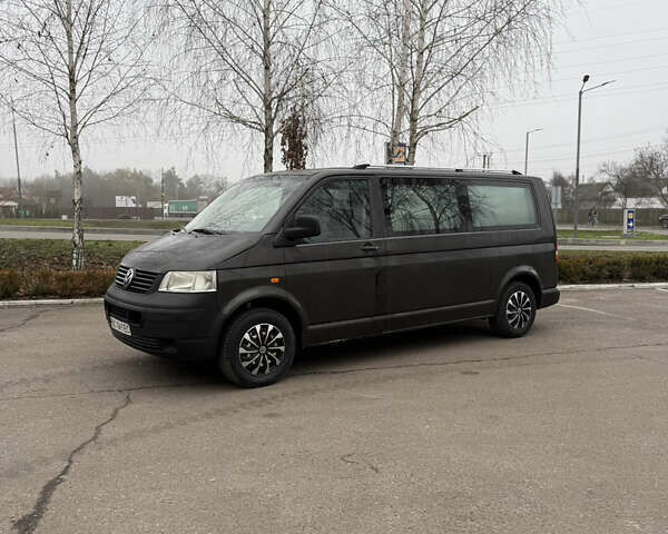 Черный Фольксваген Transporter, объемом двигателя 1.97 л и пробегом 400 тыс. км за 7200 $, фото 1 на Automoto.ua