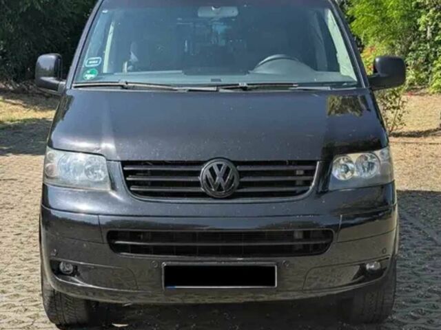 Черный Фольксваген Transporter, объемом двигателя 2.5 л и пробегом 289 тыс. км за 2200 $, фото 1 на Automoto.ua