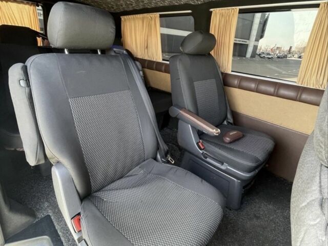 Черный Фольксваген Transporter, объемом двигателя 2.5 л и пробегом 280 тыс. км за 6500 $, фото 4 на Automoto.ua