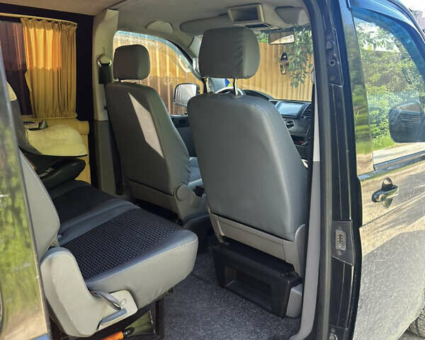 Черный Фольксваген Transporter, объемом двигателя 1.9 л и пробегом 400 тыс. км за 7700 $, фото 6 на Automoto.ua