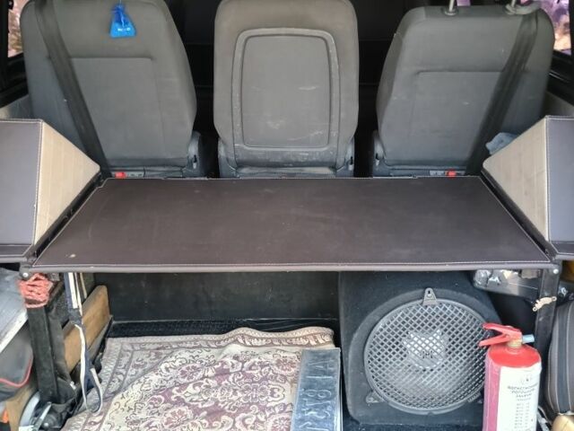 Черный Фольксваген Transporter, объемом двигателя 1.9 л и пробегом 320 тыс. км за 10500 $, фото 11 на Automoto.ua