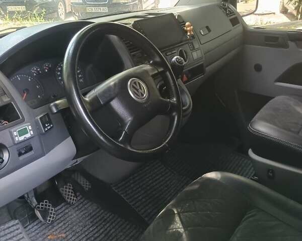 Черный Фольксваген Transporter, объемом двигателя 1.9 л и пробегом 320 тыс. км за 10500 $, фото 3 на Automoto.ua