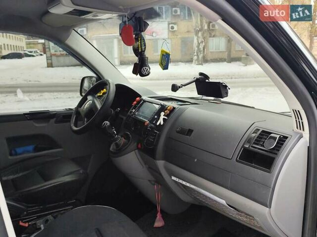 Черный Фольксваген Transporter, объемом двигателя 1.9 л и пробегом 264 тыс. км за 12000 $, фото 28 на Automoto.ua