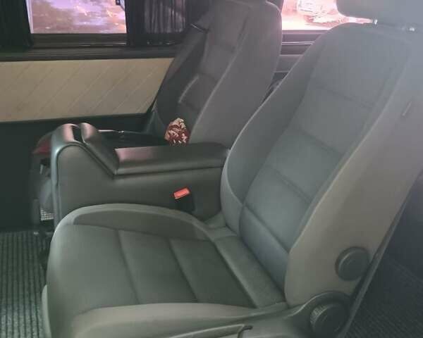 Черный Фольксваген Transporter, объемом двигателя 1.9 л и пробегом 320 тыс. км за 10500 $, фото 5 на Automoto.ua