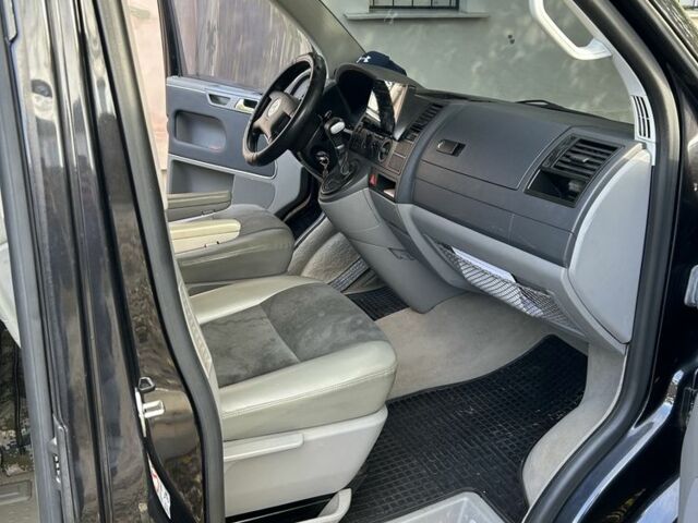 Черный Фольксваген Transporter, объемом двигателя 2.5 л и пробегом 266 тыс. км за 12000 $, фото 10 на Automoto.ua