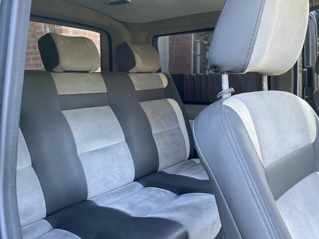 Черный Фольксваген Transporter, объемом двигателя 1.9 л и пробегом 327 тыс. км за 9000 $, фото 3 на Automoto.ua