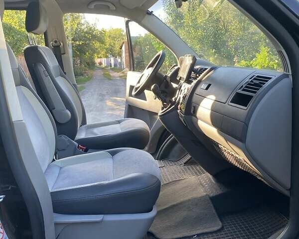 Черный Фольксваген Transporter, объемом двигателя 1.9 л и пробегом 327 тыс. км за 9000 $, фото 7 на Automoto.ua