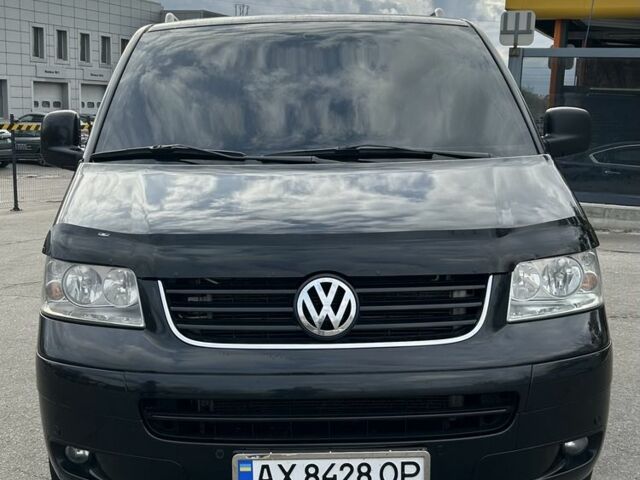 Черный Фольксваген Transporter, объемом двигателя 2.5 л и пробегом 266 тыс. км за 12000 $, фото 1 на Automoto.ua