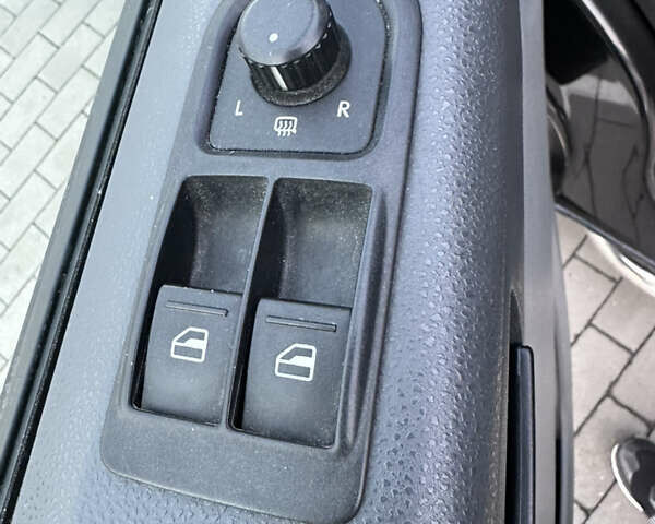 Черный Фольксваген Transporter, объемом двигателя 2.46 л и пробегом 286 тыс. км за 9900 $, фото 15 на Automoto.ua