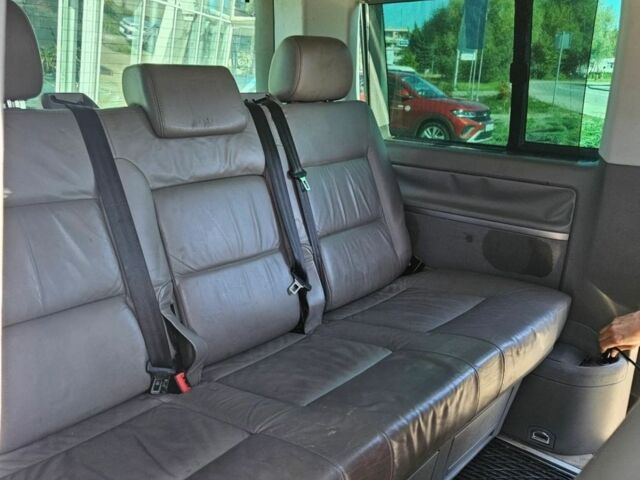 Черный Фольксваген Transporter, объемом двигателя 0 л и пробегом 284 тыс. км за 3700 $, фото 4 на Automoto.ua