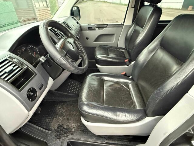 Черный Фольксваген Transporter, объемом двигателя 2.5 л и пробегом 287 тыс. км за 9800 $, фото 13 на Automoto.ua