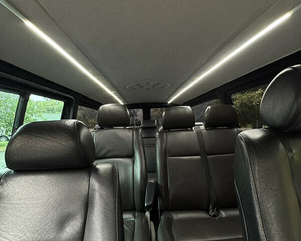 Чорний Фольксваген Transporter, об'ємом двигуна 2.4 л та пробігом 337 тис. км за 10000 $, фото 11 на Automoto.ua