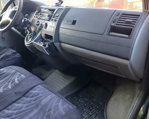 Черный Фольксваген Transporter, объемом двигателя 1.98 л и пробегом 190 тыс. км за 9200 $, фото 2 на Automoto.ua