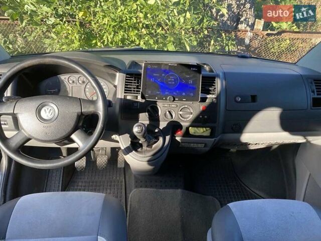 Черный Фольксваген Transporter, объемом двигателя 1.9 л и пробегом 327 тыс. км за 9000 $, фото 4 на Automoto.ua