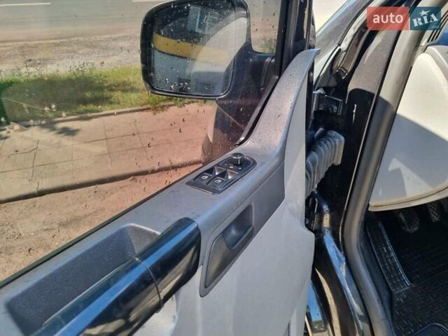 Чорний Фольксваген Transporter, об'ємом двигуна 1.9 л та пробігом 316 тис. км за 10900 $, фото 2 на Automoto.ua