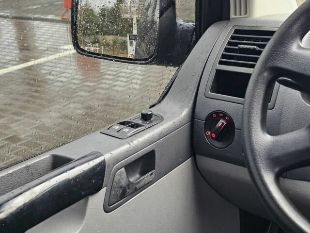 Чорний Фольксваген Transporter, об'ємом двигуна 1.9 л та пробігом 238 тис. км за 9299 $, фото 18 на Automoto.ua