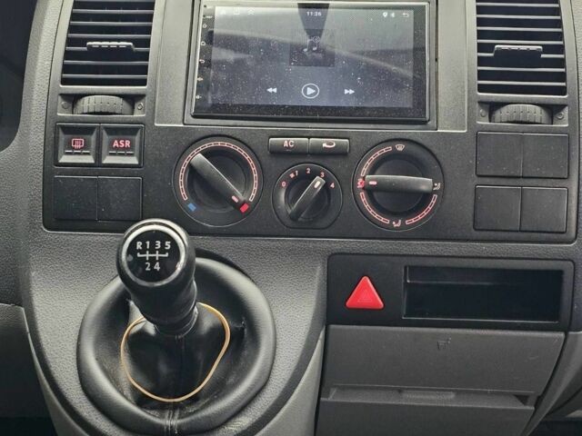 Чорний Фольксваген Transporter, об'ємом двигуна 1.9 л та пробігом 238 тис. км за 9299 $, фото 16 на Automoto.ua