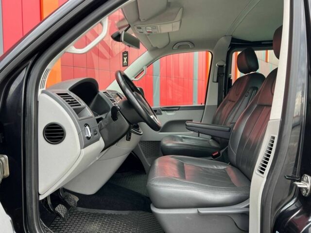 Чорний Фольксваген Transporter, об'ємом двигуна 2 л та пробігом 319 тис. км за 17500 $, фото 11 на Automoto.ua