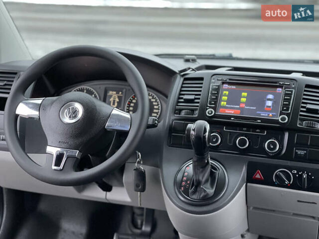 Чорний Фольксваген Transporter, об'ємом двигуна 2 л та пробігом 275 тис. км за 18950 $, фото 148 на Automoto.ua