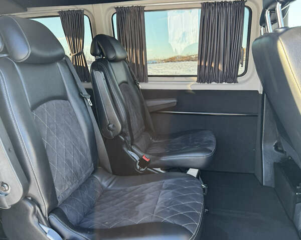 Черный Фольксваген Transporter, объемом двигателя 1.97 л и пробегом 408 тыс. км за 18200 $, фото 5 на Automoto.ua