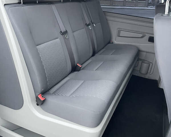 Чорний Фольксваген Transporter, об'ємом двигуна 2 л та пробігом 275 тис. км за 18950 $, фото 115 на Automoto.ua